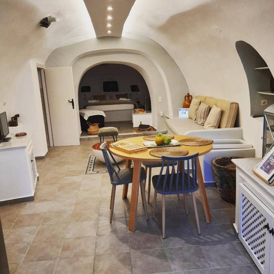Cave House Martrona Villa Foinikia  ภายนอก รูปภาพ