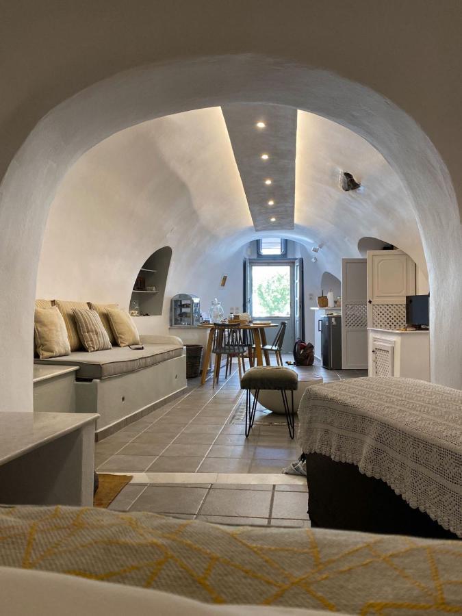 Cave House Martrona Villa Foinikia  ภายนอก รูปภาพ