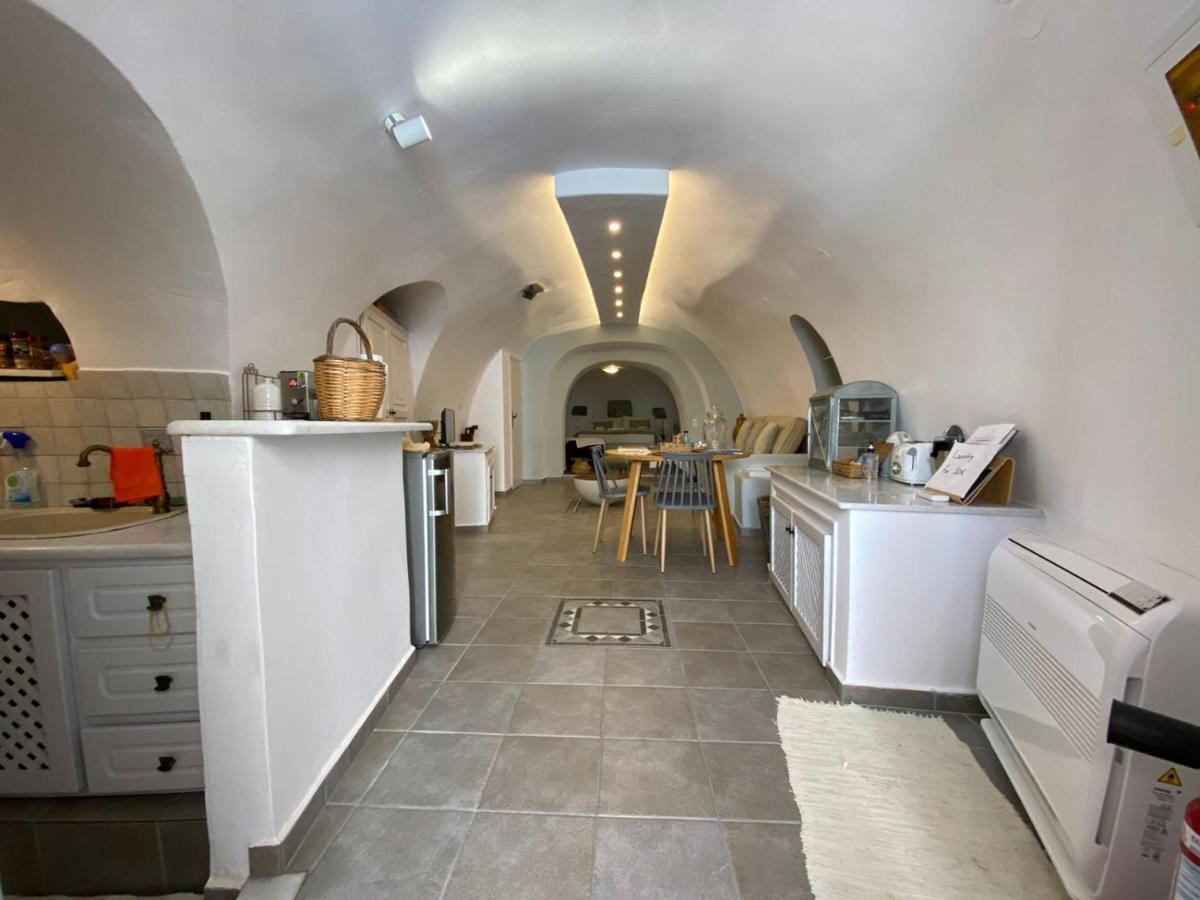 Cave House Martrona Villa Foinikia  ภายนอก รูปภาพ