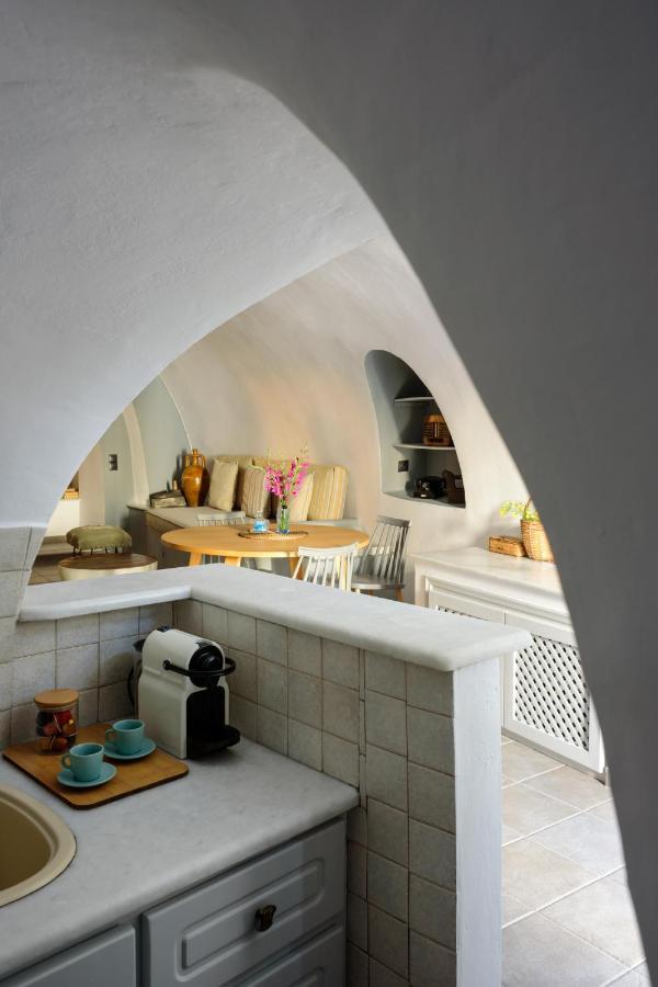 Cave House Martrona Villa Foinikia  ภายนอก รูปภาพ